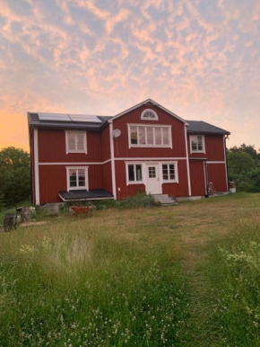 Charming house on large property on Vato in Vätö